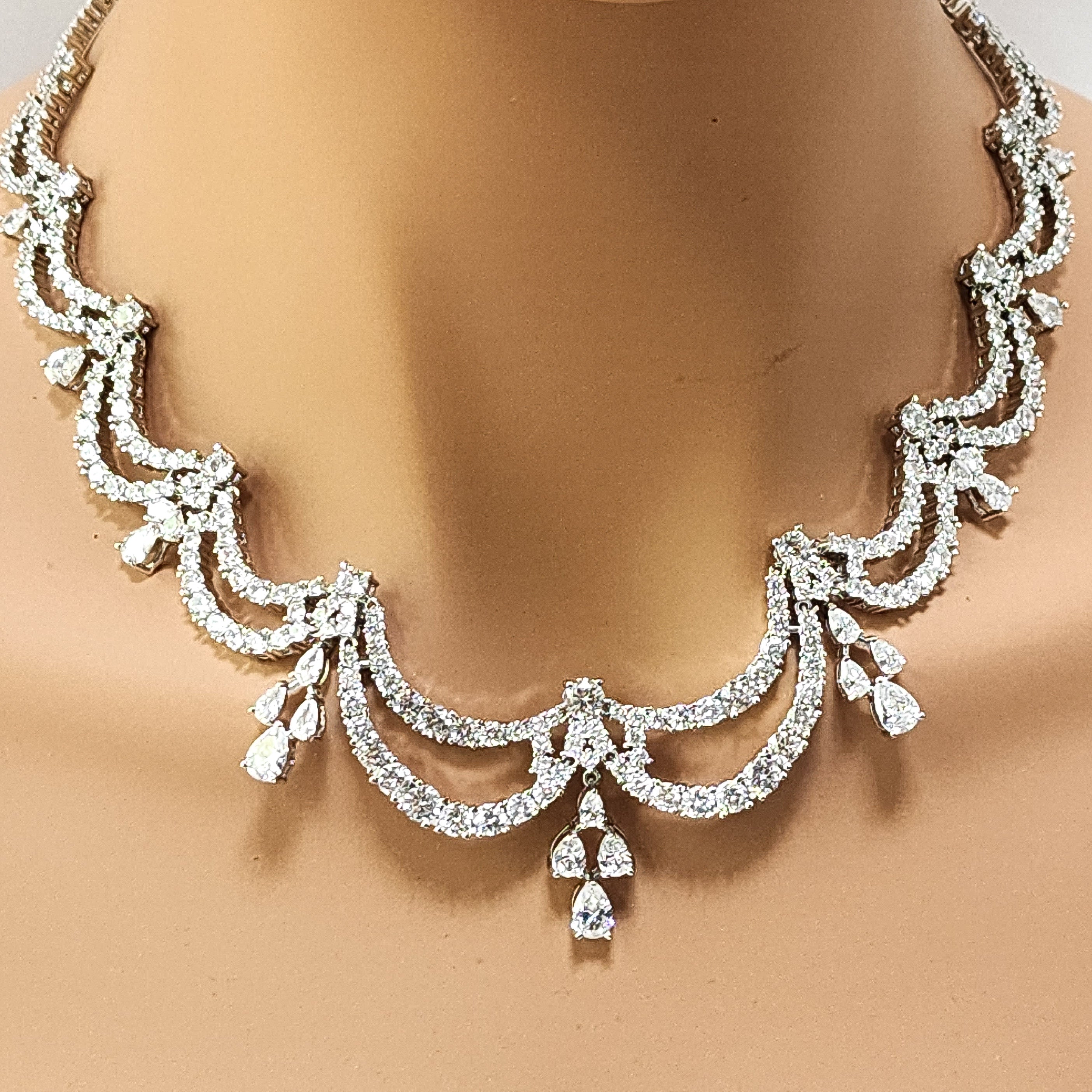 Diamond Ribbon Wedding Set